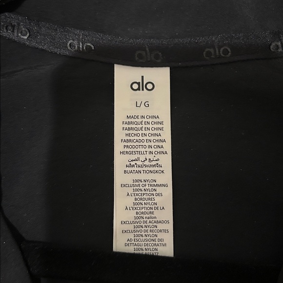 ALO Yoga Cropped 1/4 Zip Alumni Pullover - Picture 2 of 5